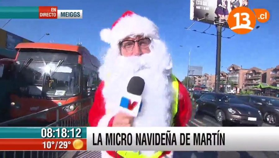 Martín Cárcamo hizo de la suyas como Viejo Pascuero Puranoticia cl