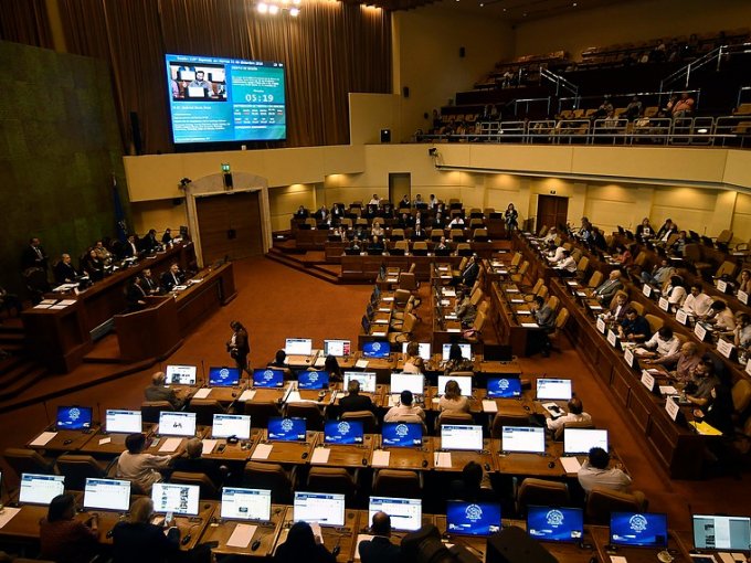 Diputados legislarán en la noche y acortarán debates para acelerar