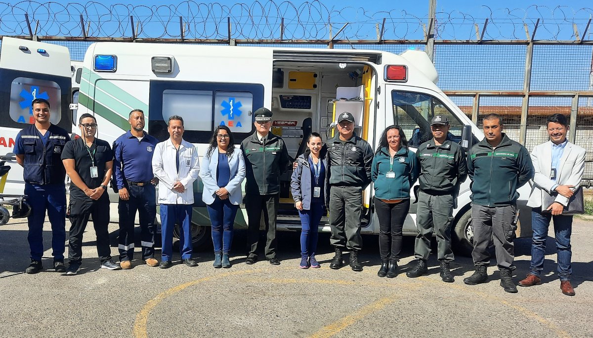 Complejo Penitenciario De Valpara So Cuenta Con Nueva Ambulancia Para