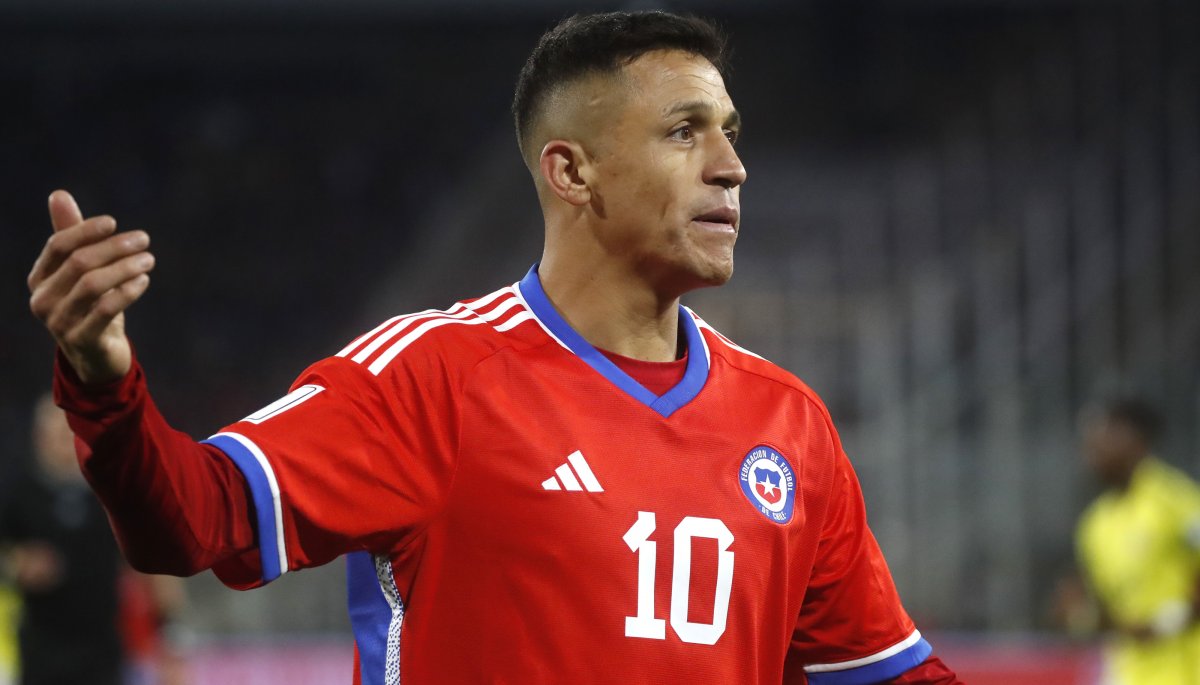 Una tercera FIFA hace un guiño a Chile y pide el regreso de Alexis