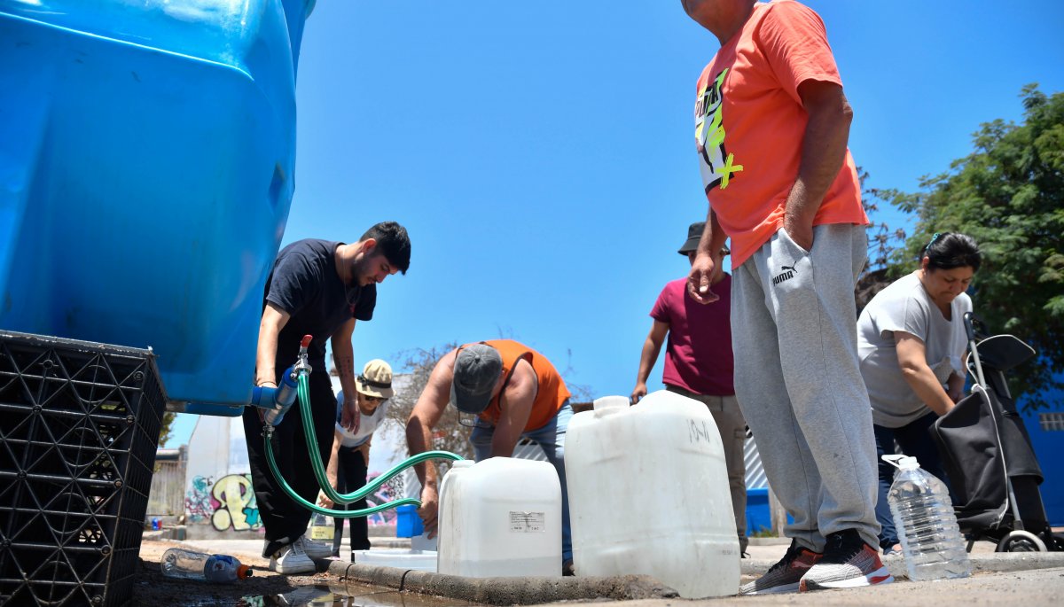 Comienza La Reposici N Del Suministro De Agua Para M S De