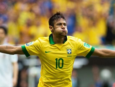 Video: Neymar llama a votar por Aecio Neves