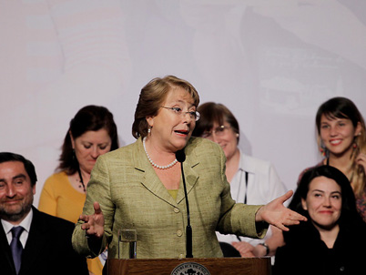 Gira a Europa de Bachelet: Temas comerciales marcarán visita a Alemania y España