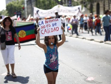 Más de 100 mil personas participaron en marcha contra la reforma educacional