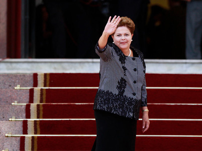 La presidenta brasileña Dilma Rousseff lidera el escrutinio con el 50,99 %