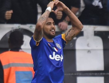 Vidal y Pinilla anotan en triunfo de sus respectivos equipos