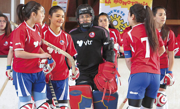 Selección chilena de hockey patín golea a Inglaterra y alcanzan segundo triunfo Mundial