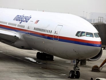 Murió bebé de mujer que dio a luz en medio de un vuelo de Malaysia Airlines