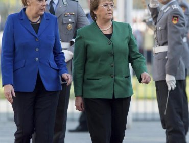 Bachelet obtiene el apoyo de Merkel para ampliar acuerdo de Chile con la UE