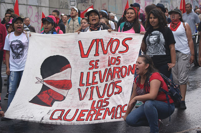Detienen a autores materiales de la desaparición de 43 estudiantes en México