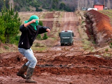 Tres carabineros resultan heridos tras emboscada en Cañete