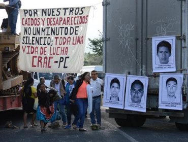 Padres de jóvenes desaparecidos dicen que se reunirán mañana con Peña Nieto