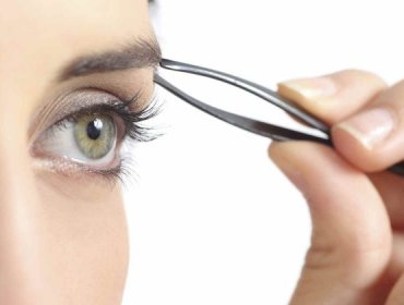 6 errores al depilarte las cejas que seguro estás cometiendo