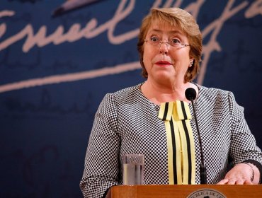 Presidenta Bachelet llega a España en el marco de la gira europea