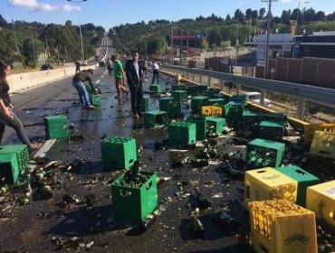 Choque múltiple que involucró a un camión de cervezas dejó cuatro heridos en Reñaca