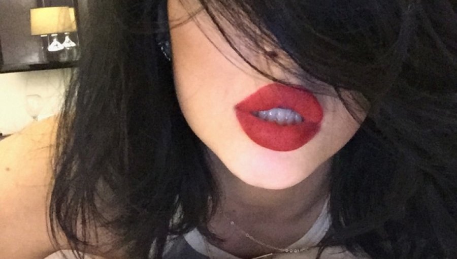 Kylie Jenner responde a las críticas por su operación de labios