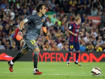 Barcelona vs Celta: Duelo entre Claudio Bravo y Fabián Orellana destaca en España