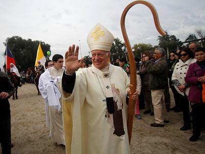 Cardenal Ezzati responde a críticas: “Lo importante es cumplir con mi deber y en eso estoy”