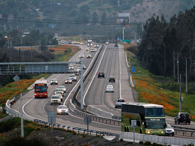 Ya han regresado a Santiago más de 180 mil vehículos