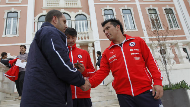 Gary Medel felicita a Sergio Jadue por reelección en la ANFP