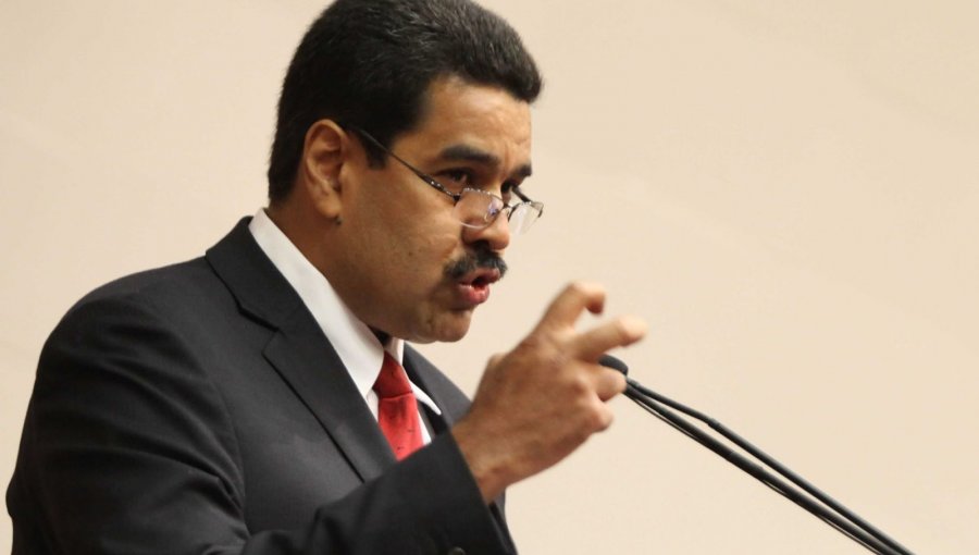 Maduro anuncia aumento del 15 % del salario mínimo a partir de diciembre