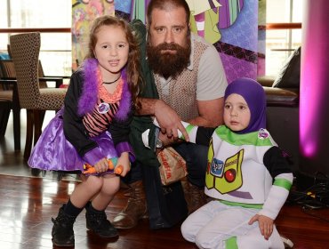 Famosos chilenos llegaron con sus hijos a premier de película infantil