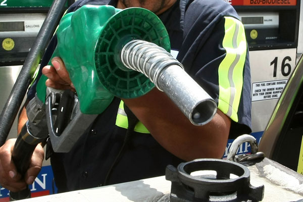 Ecosult: Este jueves bajarían las bencinas