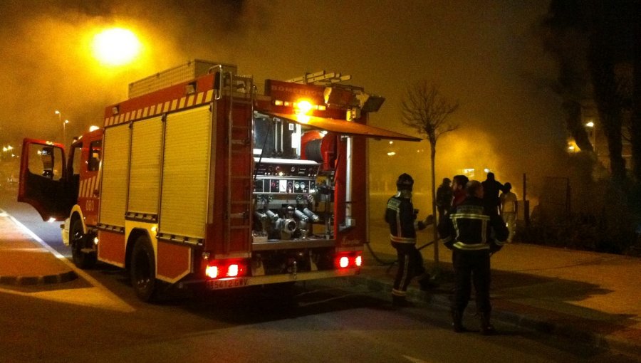 Mujer muere en un incendio ocurrido en su domicilio en Lo Barnechea