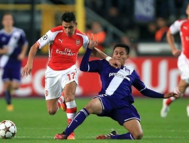 Golazo de Alexis en sorpresivo empate de Arsenal por Champions