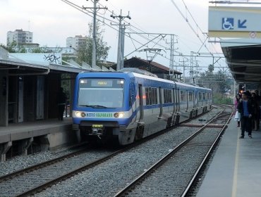 Presidenta Bachelet anunció nuevos trenes para Merval y extensión hasta La Calera