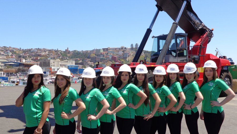 Candidatas a reina de Valparaíso visitan el Puerto