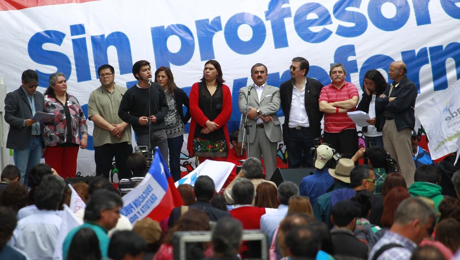 Minuto a Minuto Marcha Colegio de Profesores