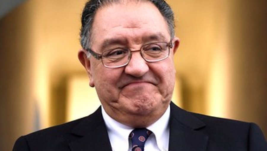 Gobierno desmintió posible renuncia de Intendente de la Araucanía, Francisco Huenchumilla