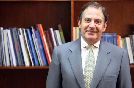 Ex Director de Fonasa deberá devolver $55 millones: “Se pretende que mi trabajo debía desempeñarlo gratuitamente”