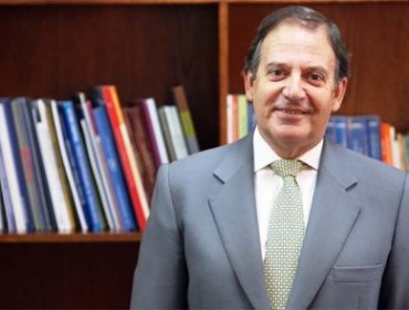 Ex Director de Fonasa deberá devolver $55 millones: “Se pretende que mi trabajo debía desempeñarlo gratuitamente”