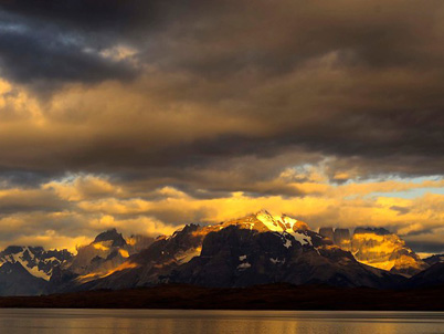 Hallan posibles restos de turista argentino perdido en Torres del Paine el año pasado