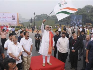 Modi hace su primer cambio de Gobierno con calado político y la Defensa en mente