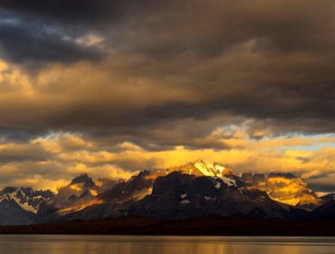 Hallan posibles restos de turista argentino perdido en Torres del Paine el año pasado