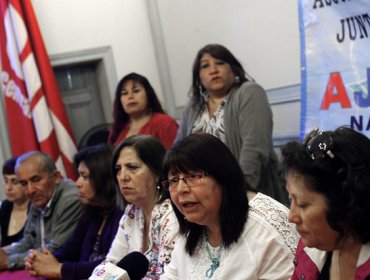 Funcionarios de la Junji iniciaron paro por 48 horas exigiendo participación en la Reforma Educacional