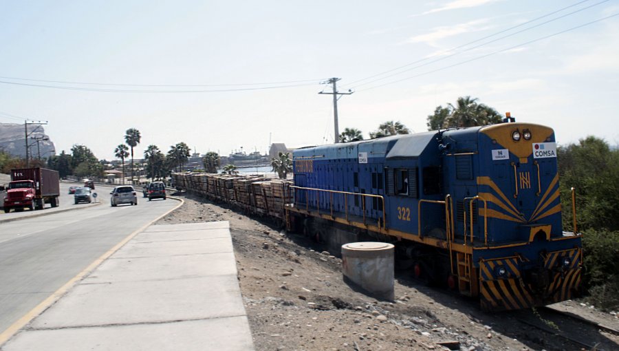 Chile entrega dos nuevos trenes para ferrocarril Arica-La Paz