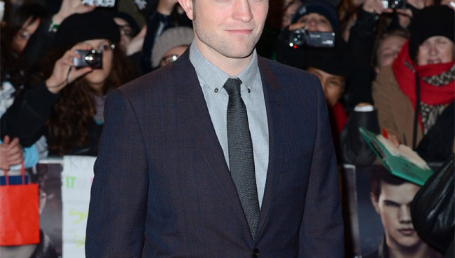 Robert Pattinson quiere que Kristen Stewart y su actual novia se conozcan