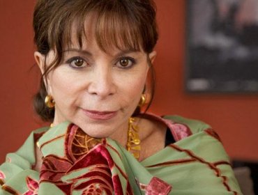 Isabel Allende y medalla que recibirá de Obama: “Me siento honrada”