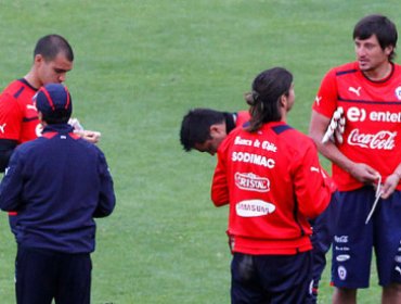 Jugadores reclaman por repartición de premios en la selección chilena