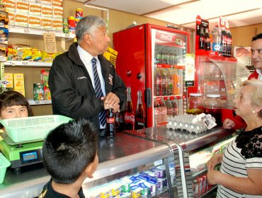 Comerciantes damnificados tras megaincendio recuperan su fuente laboral.