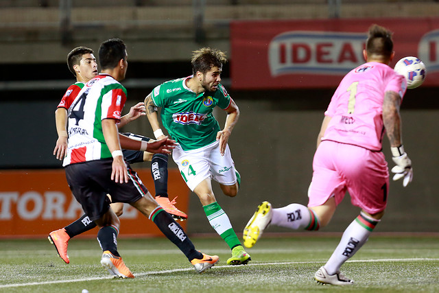 Audax Italiano logra agónico empate ante Palestino en La Florida