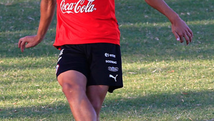 Igor Lichnovsky jugaría ante Venezuela si Mauricio Isla no logra recuperarse en la selección chilena