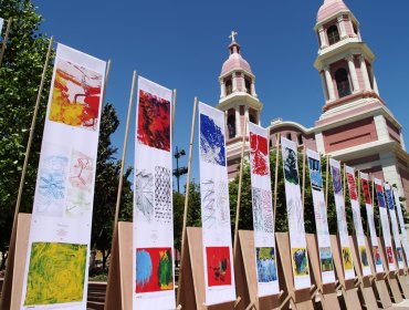 Niños con Síndrome de Down muestran sus creaciones en Plaza Los Héroes