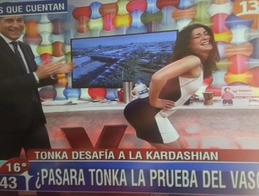 Tonka se lució imitando la sensual portada de Kim Kardashian