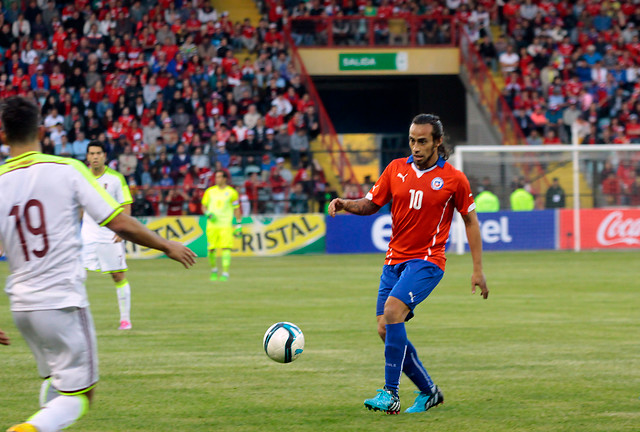 Chile golea a Venezuela con un inspirado Jorge Valdivia