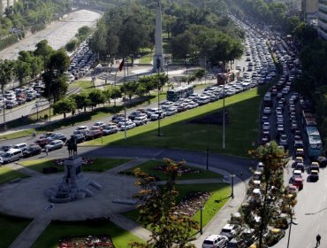 Michelle Bachelet cita a presidente de Metro y ministro de Transporte para analizar problemas en el Metro